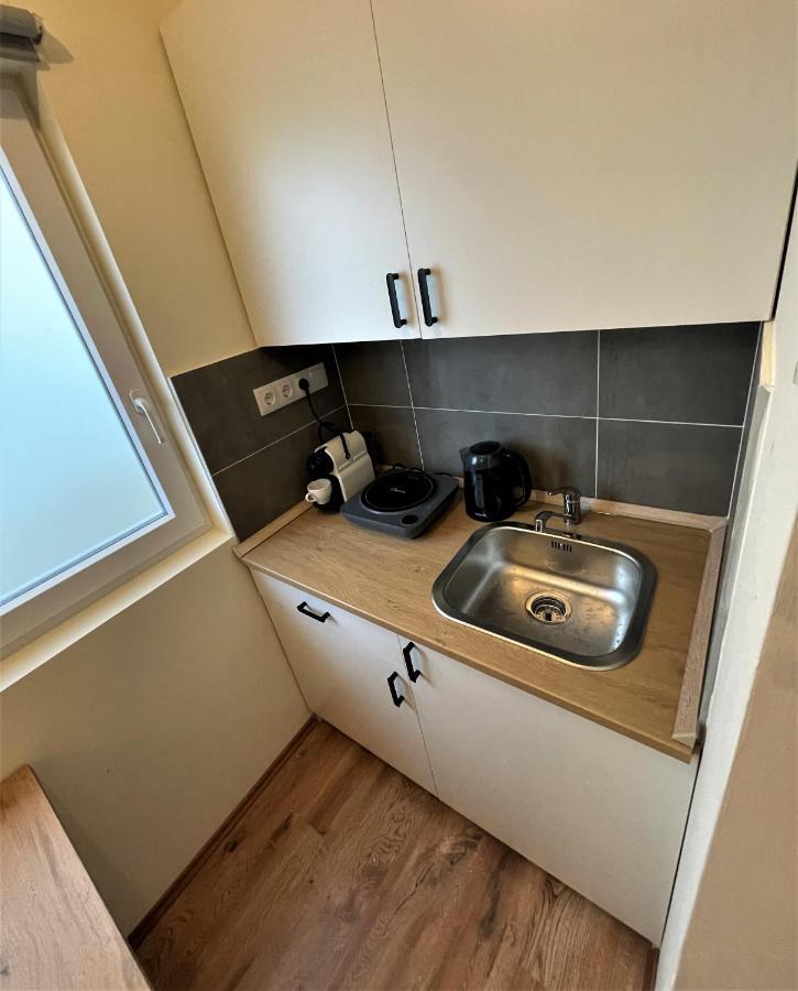 Hanna Apartman Debrecen Esterno foto